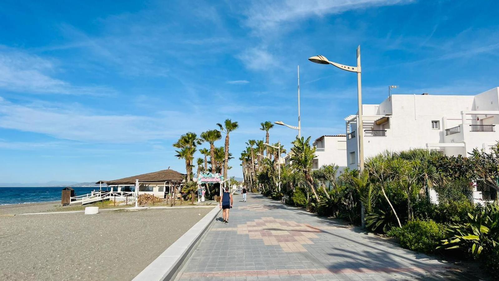 Apartamento Laguna Beach At Home Torrox Esterno foto