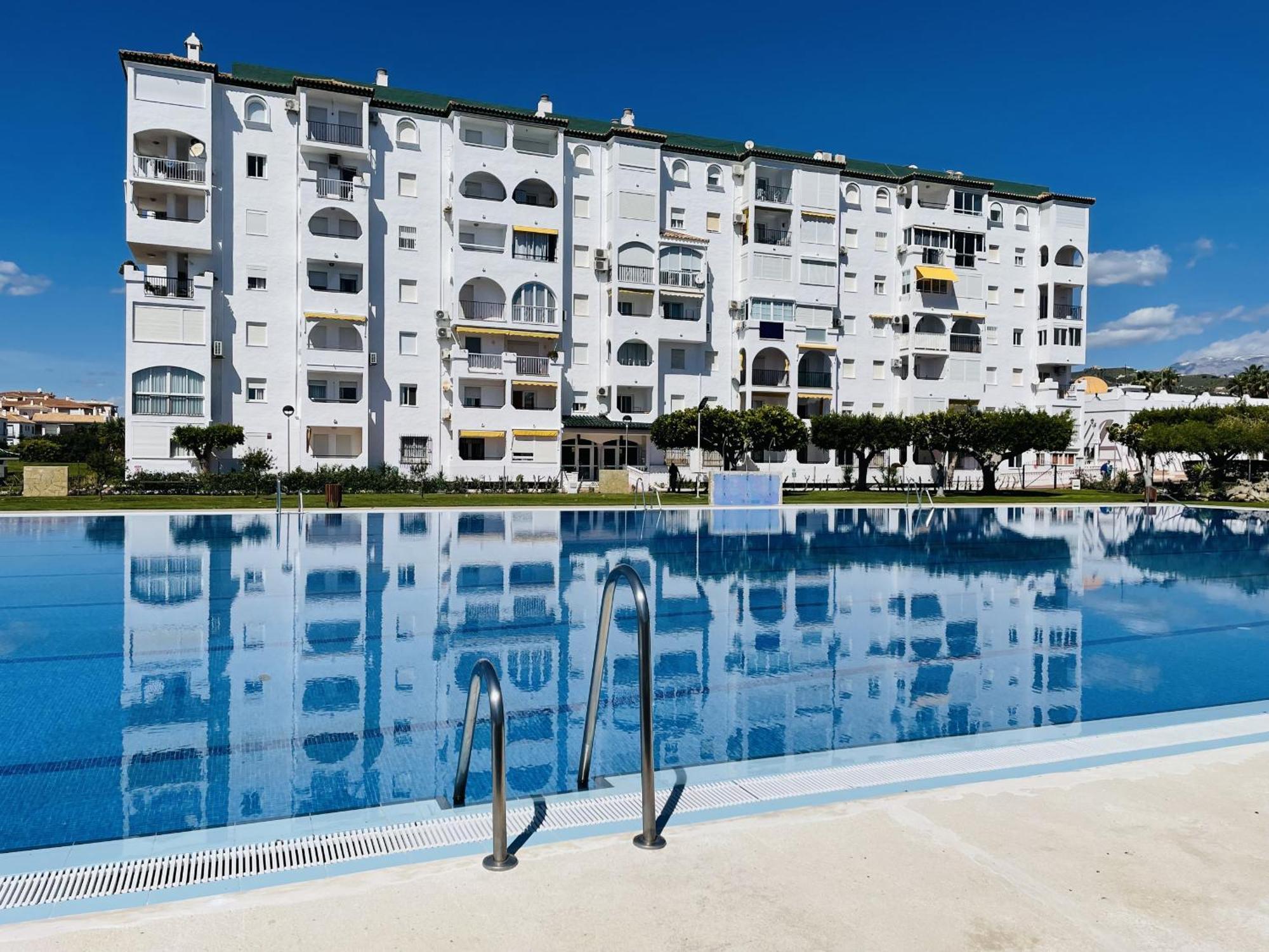 Apartamento Laguna Beach At Home Torrox Esterno foto